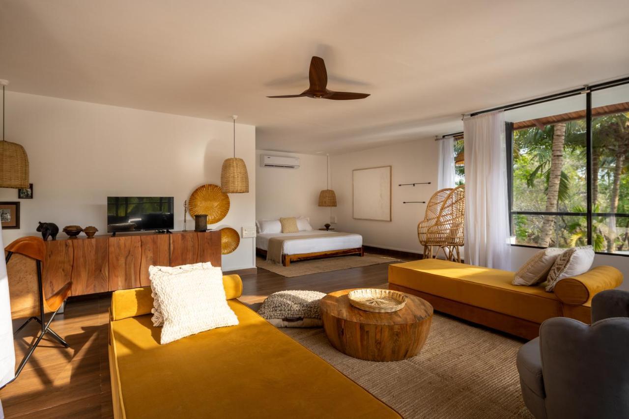 Pont Bleu Suites Riverside & Pool カナコナ エクステリア 写真